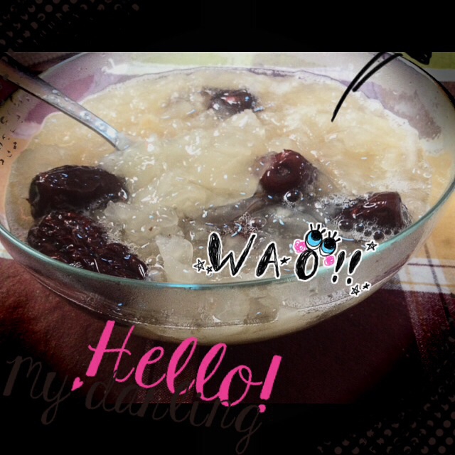 冰糖银耳红枣汤