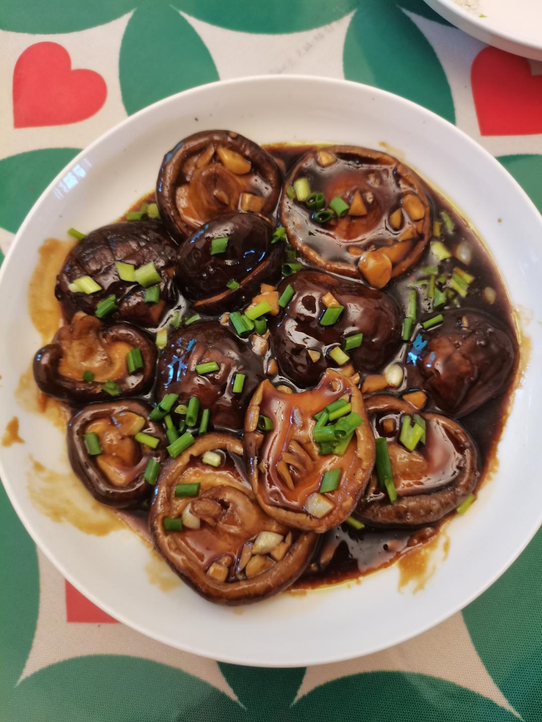 香菇这么做真的太好吃了～超级下饭