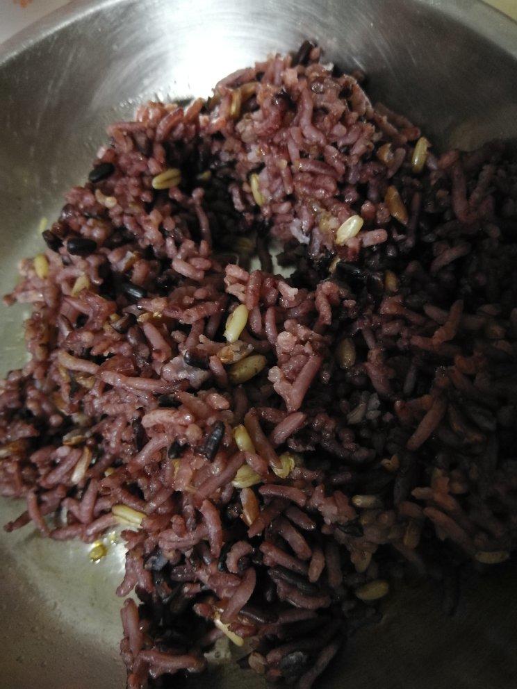 糙米黑米燕麦米纯杂粮饭（减脂期碳水补充主食）