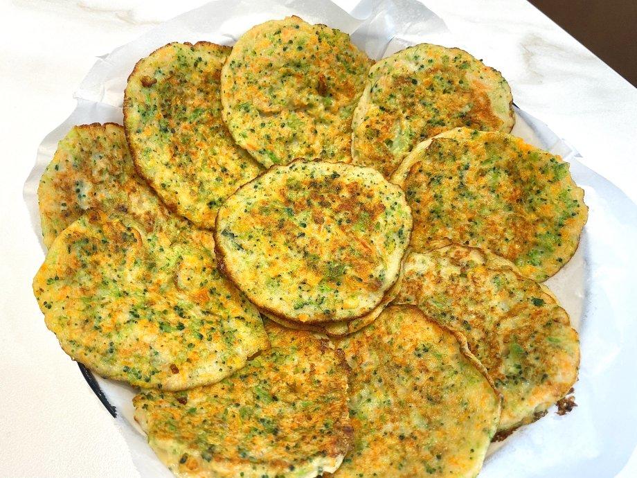 西兰花胡萝卜饼