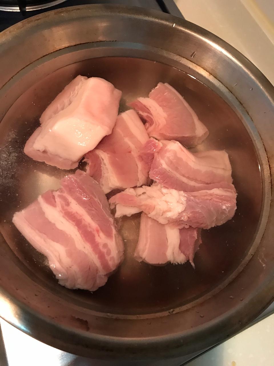 腊汁肉夹馍