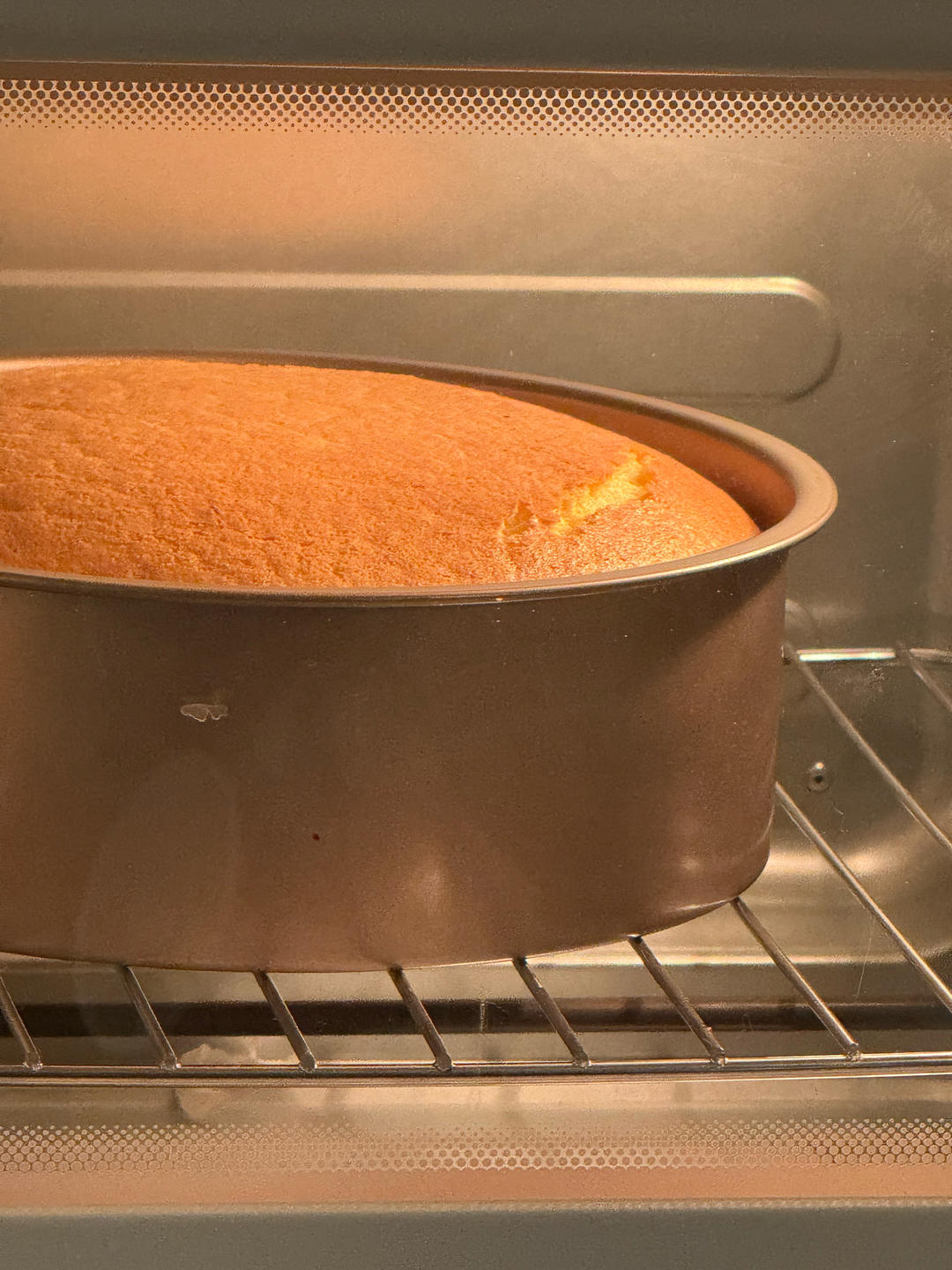 烤箱做蛋糕（戚风蛋糕的做法）