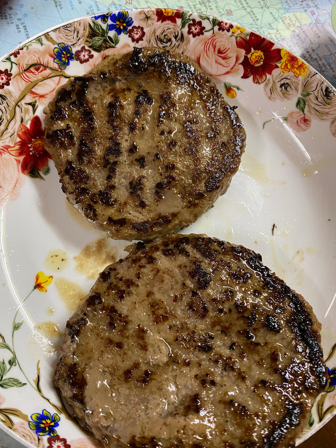 鲜嫩多汁牛肉饼