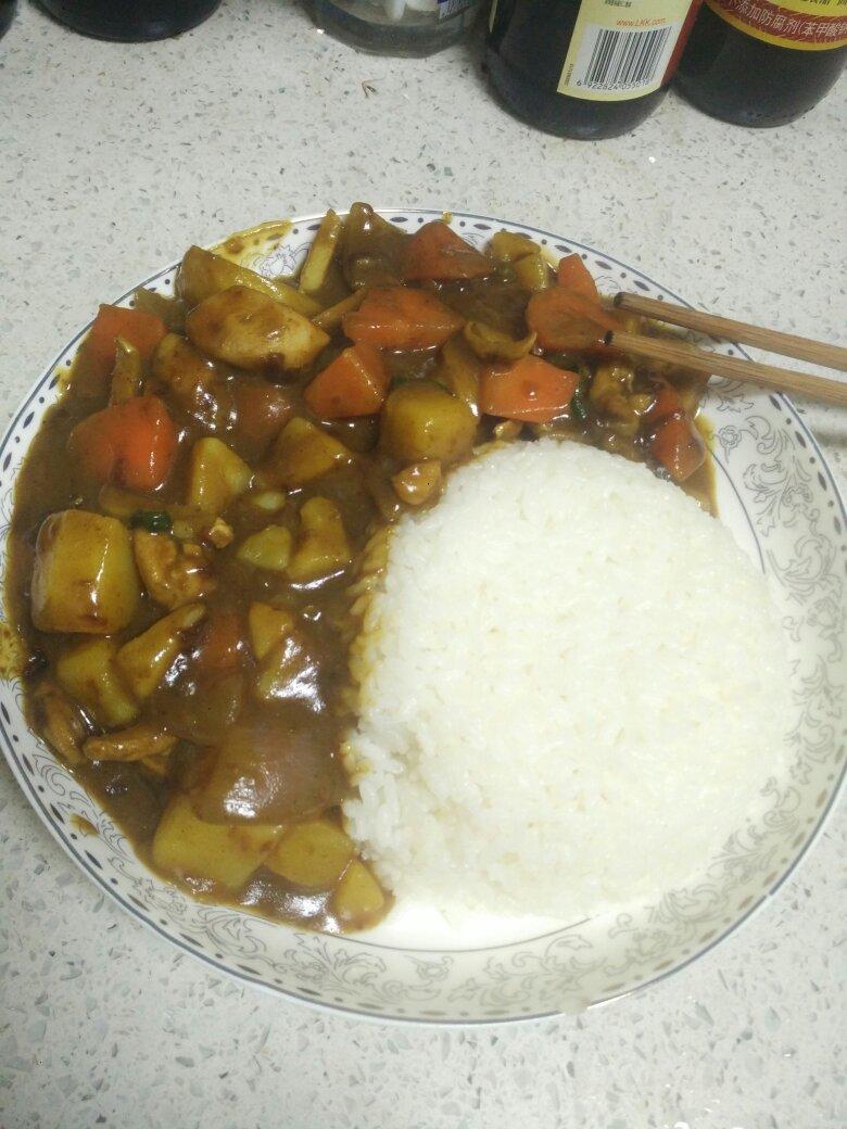 咖喱鸡肉饭