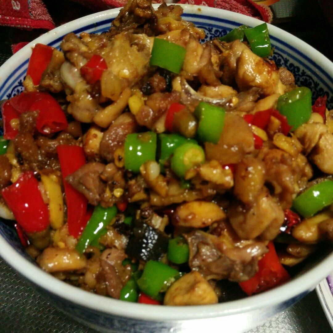 吃得就是那骨肉相连的美味【小煎鸡】