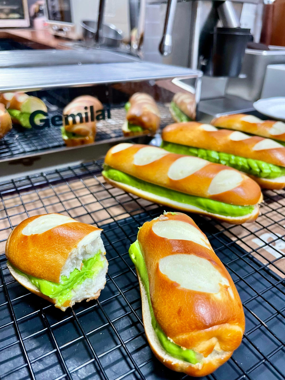 开心果碱水乳酪棒