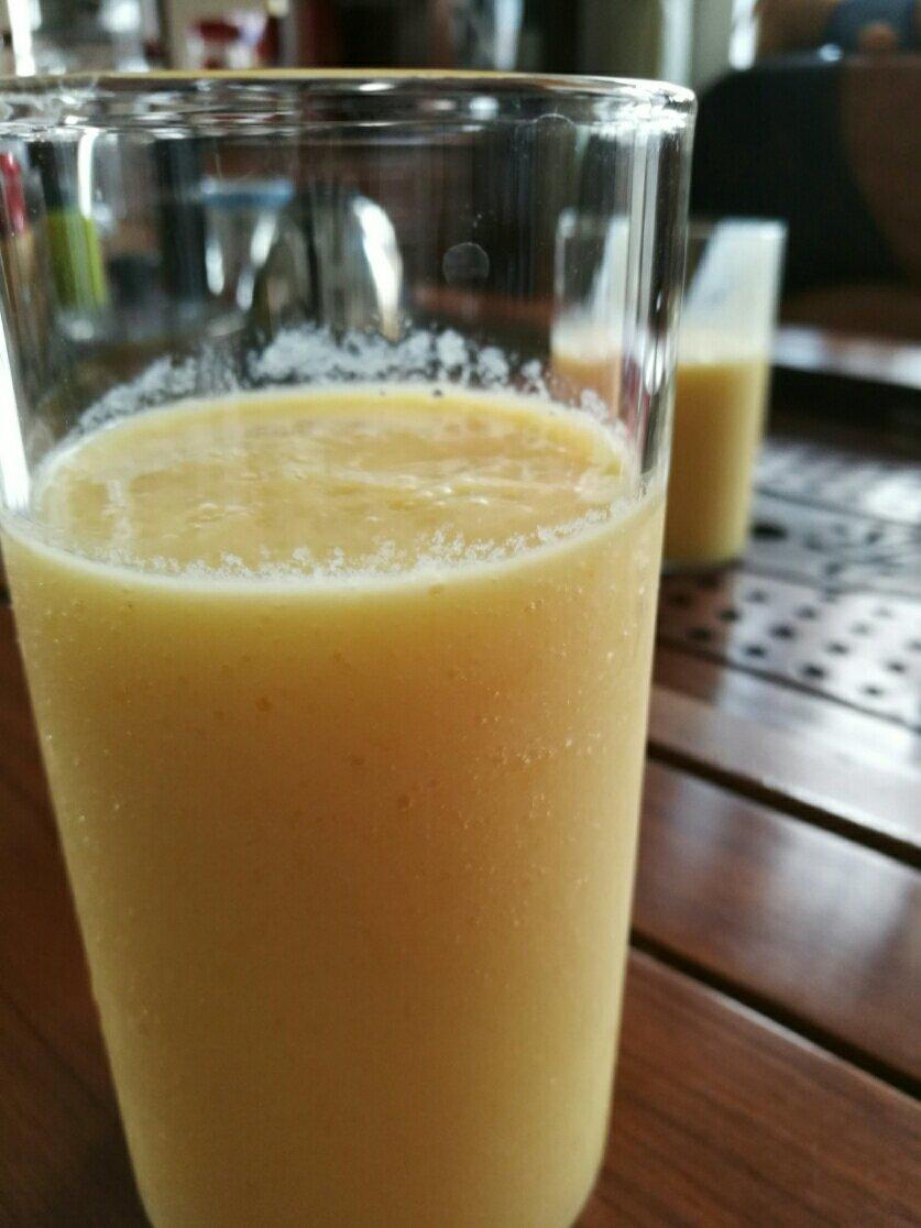 蜂蜜芒果慕斯雪 Smoothies