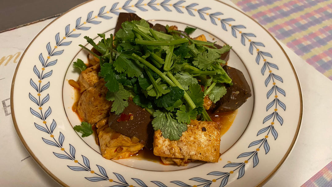 猪血烧豆腐