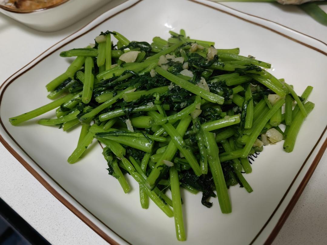 蒜蓉茼蒿