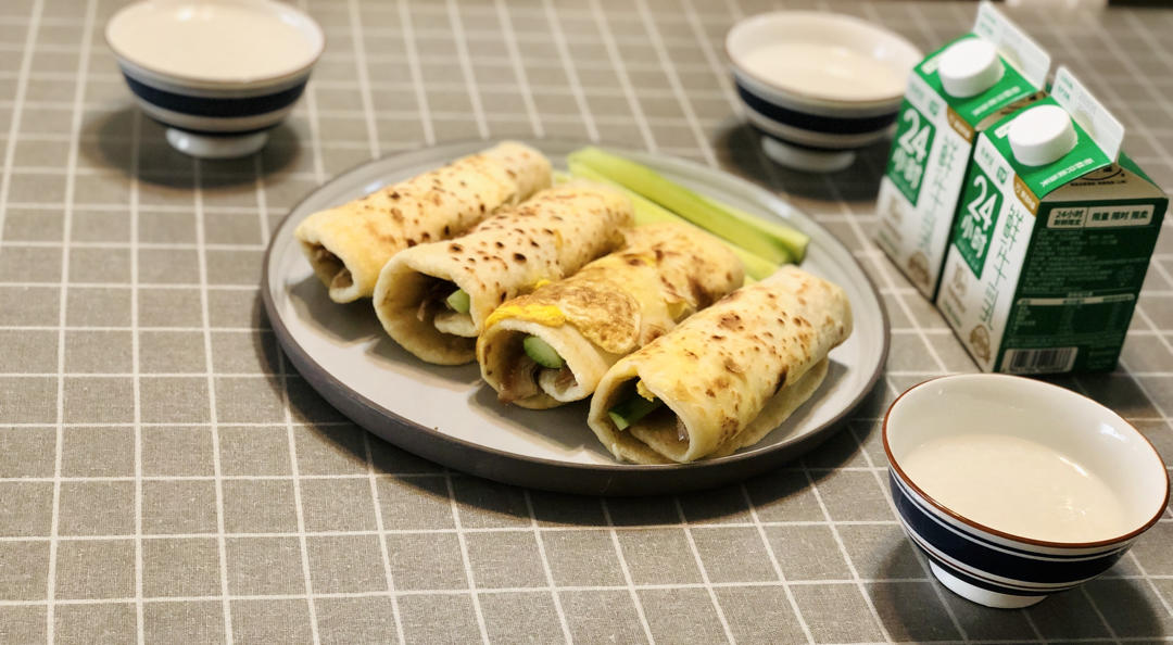 鼓大泡的鸡蛋灌饼