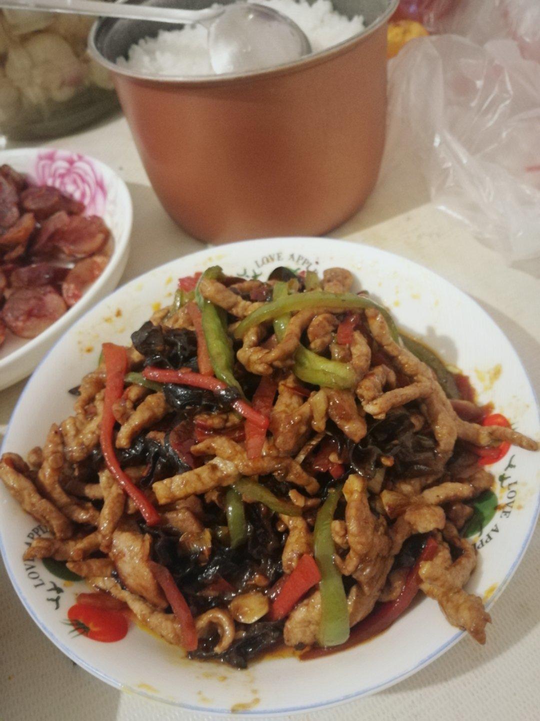 【原创】超下饭的家常川菜-鱼香肉丝（北方口味改良版）