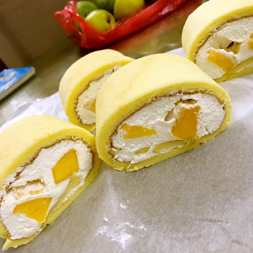 《Tinrry下午茶》教你做基础原味蛋糕卷