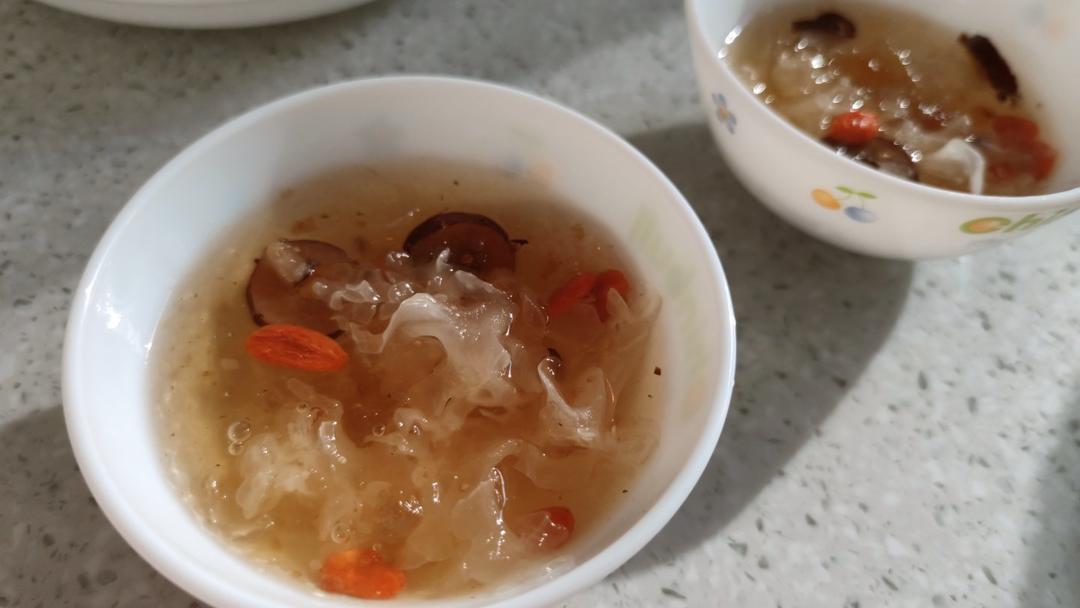 ㊙️一碗顶10片面膜‼️雪燕桃胶皂角米美容羹