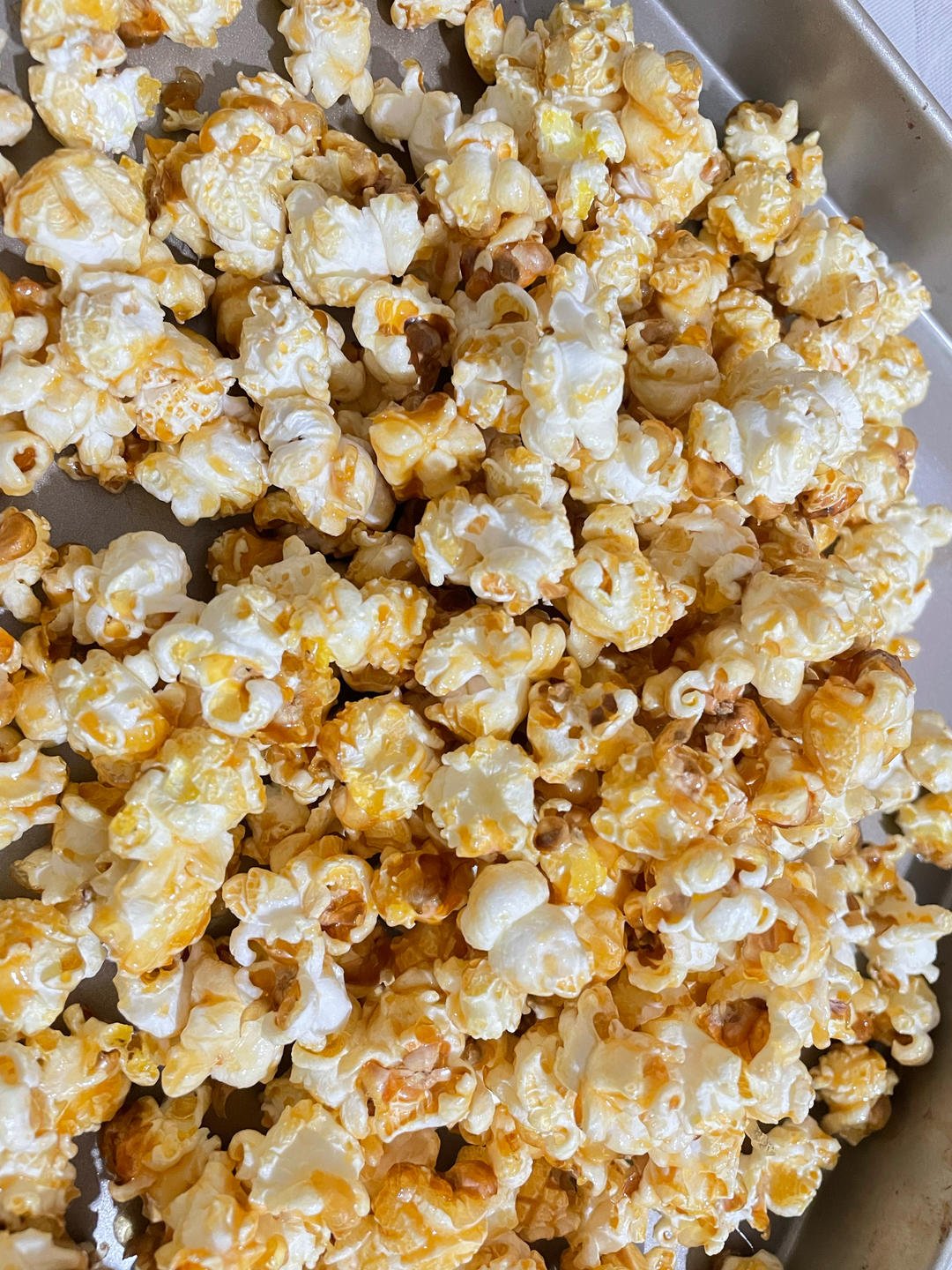 爆米花来了！！！超级简单易上手的焦糖/巧克力爆米花