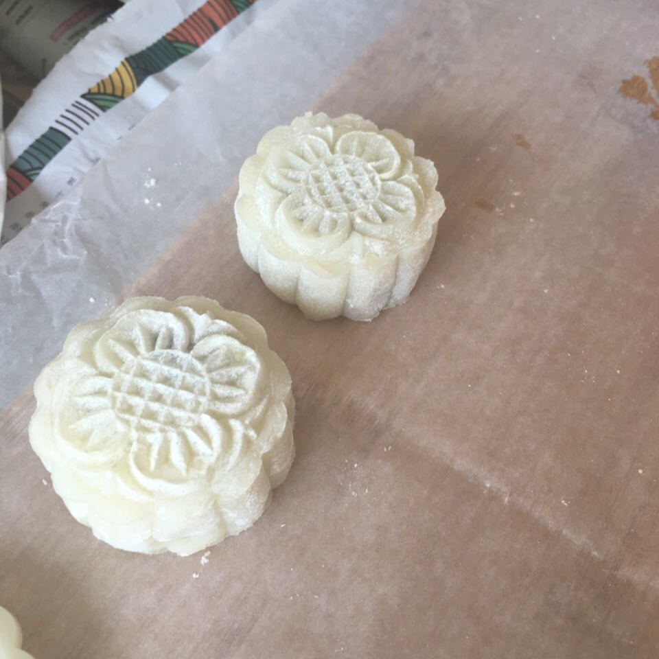 冰皮豆沙月饼