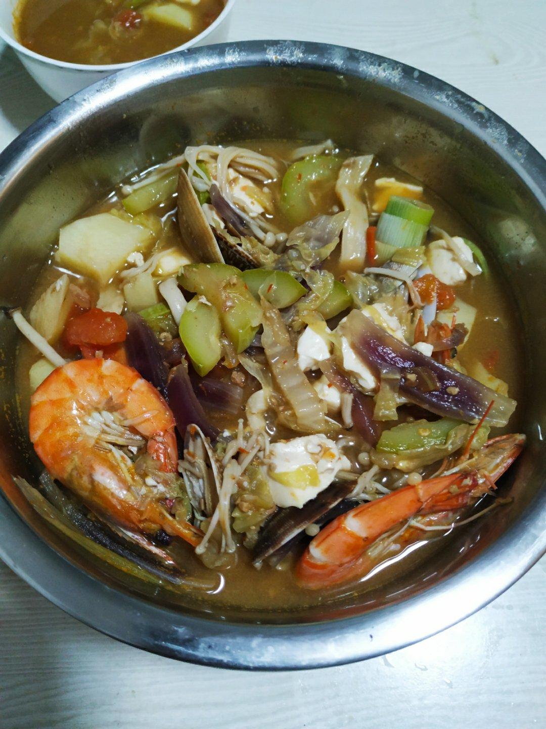 韩式海鲜大酱汤