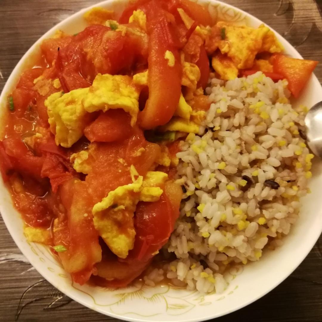 番茄炒蛋盖饭