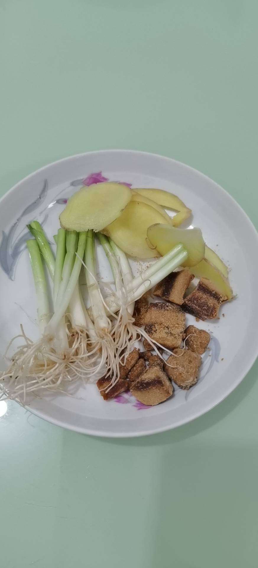 风寒感冒食疗(葱白生姜红糖水)