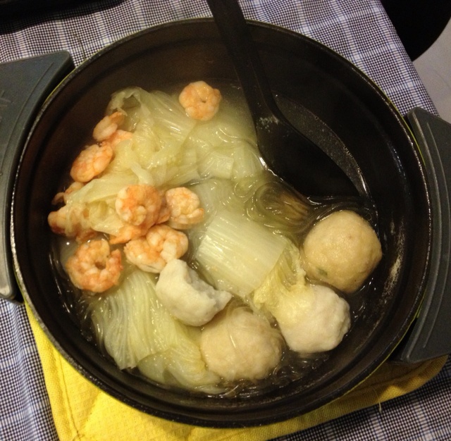 白菜粉条鲜虾煲