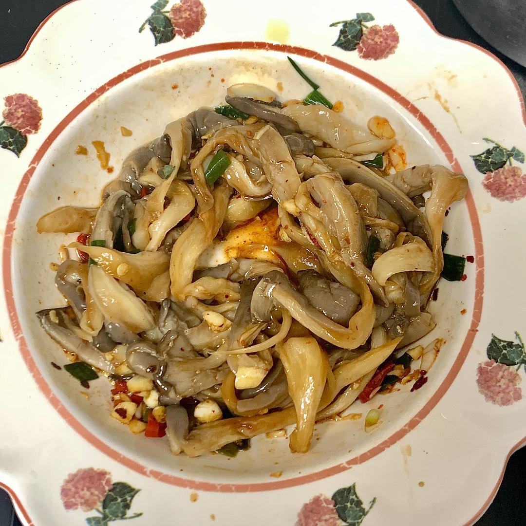 酸辣开胃巨好吃❗️嫩滑爽口的凉拌平菇