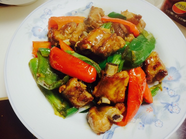 双椒煎排骨