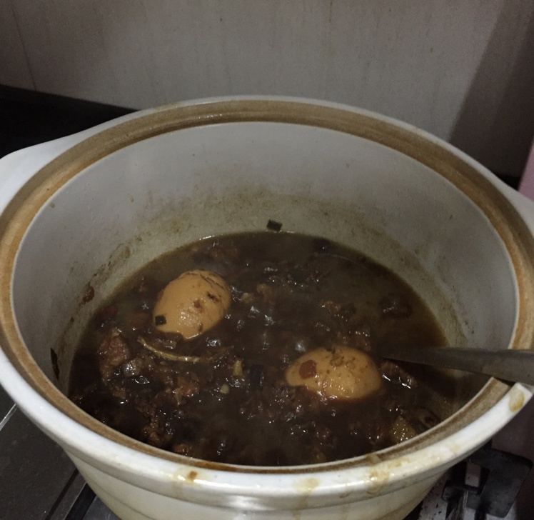 洋葱酥卤肉饭