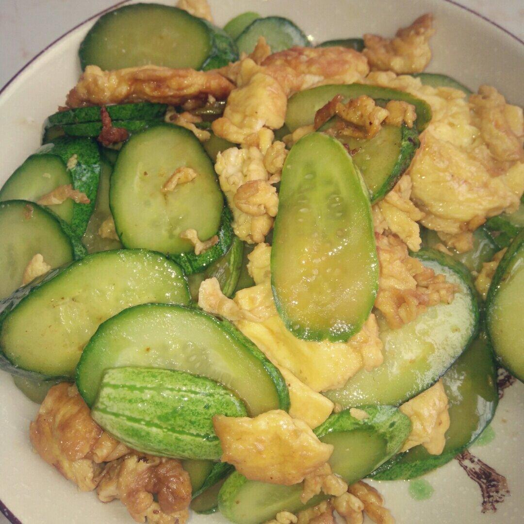黄瓜炒鸡蛋