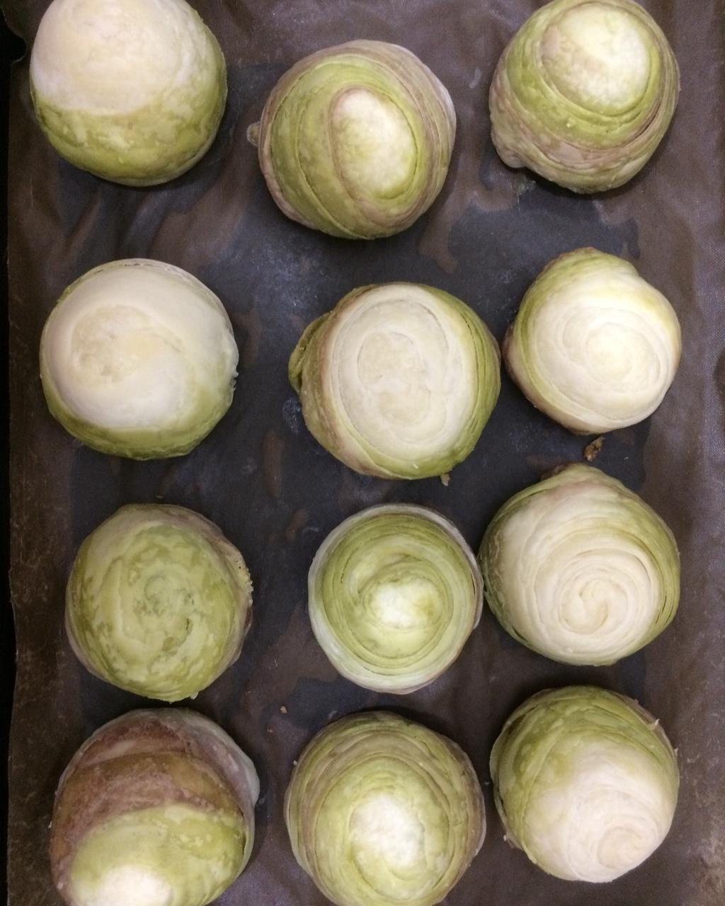 彩虹渐变蛋黄酥（无需揉出膜）