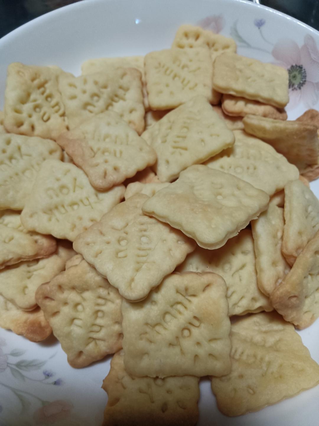 奶酪饼干（适合宝宝吃的小零食）