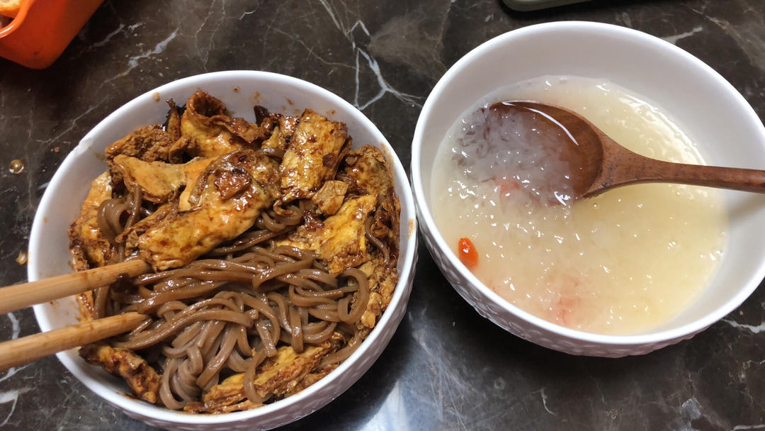 超简单鸡蛋酱拌面