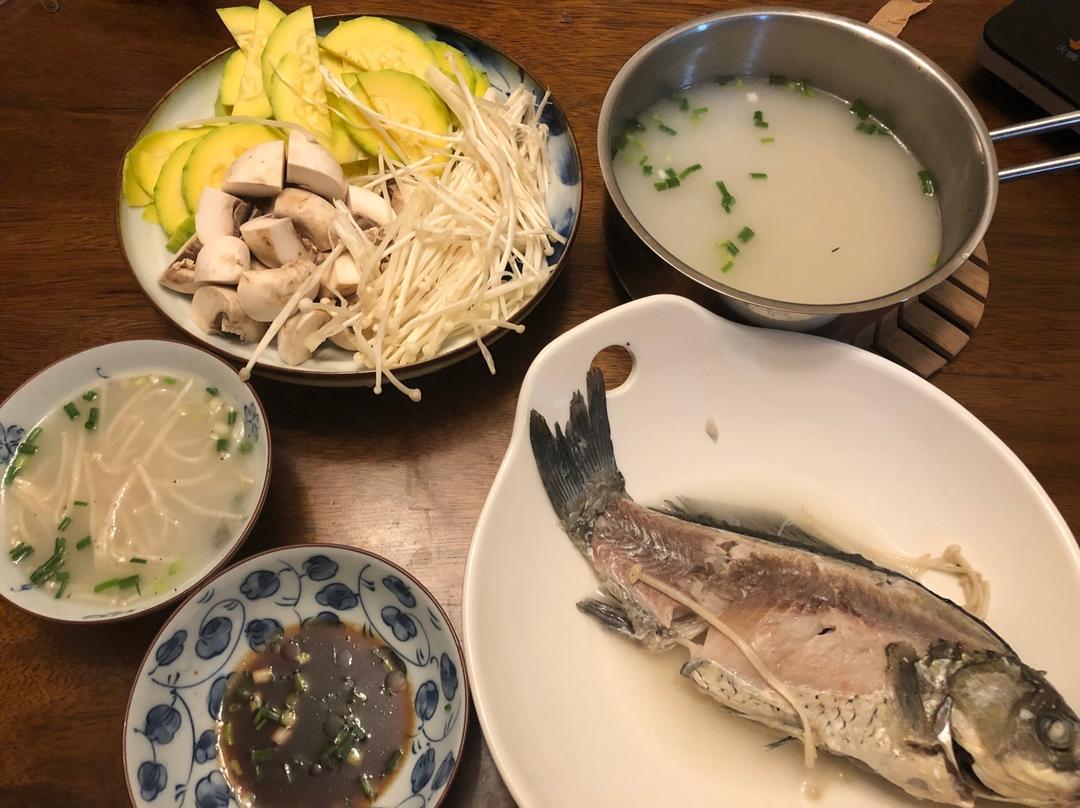 奶白鲫鱼汤