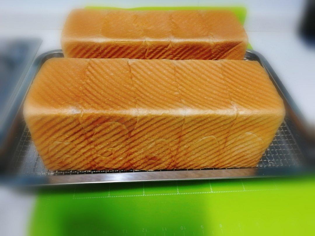 细腻松软ღ拉丝好好的橄榄油早餐吐司