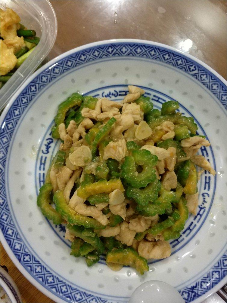苦瓜炒肉