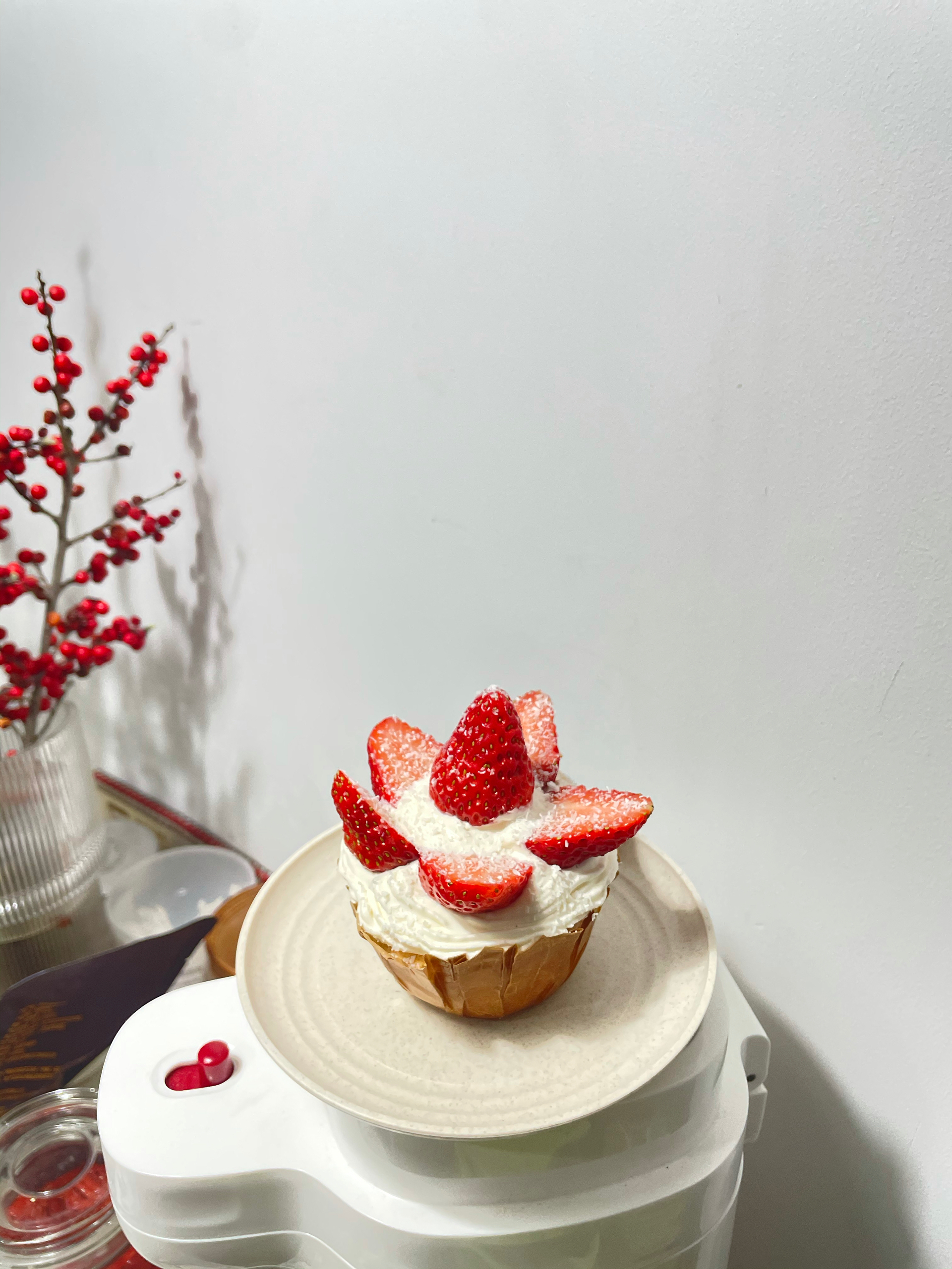 【椰子草莓流心蛋糕】春风十里，不如蛋糕新品