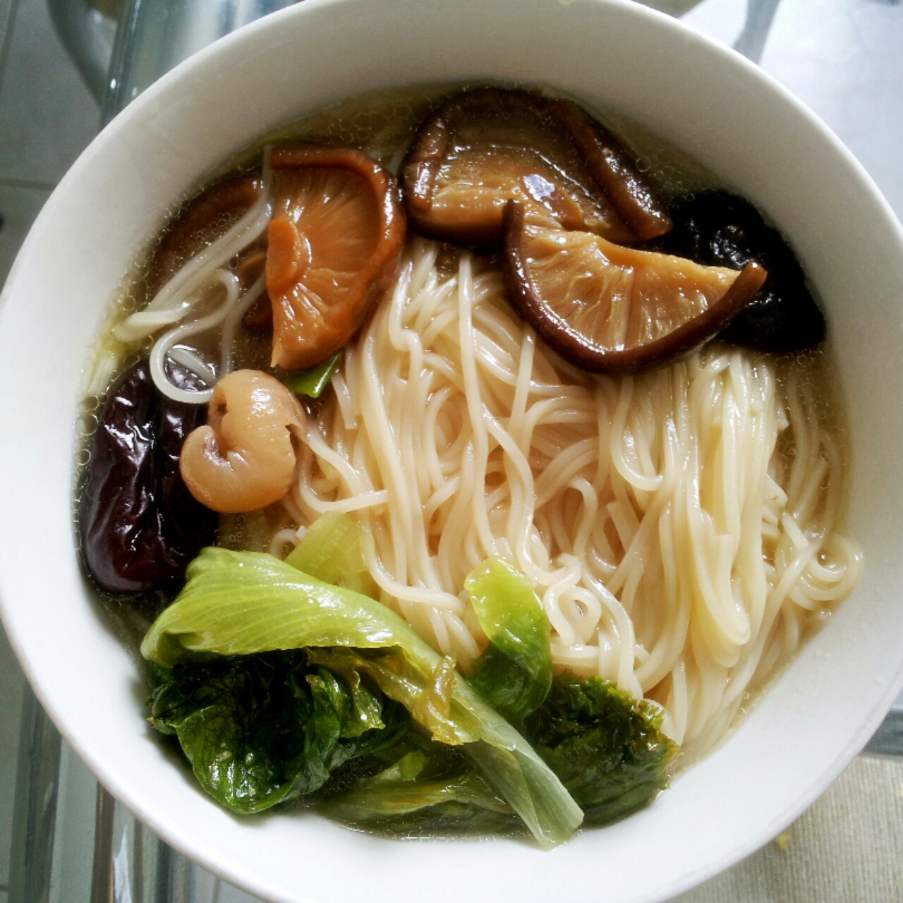 香菇鸡肉面