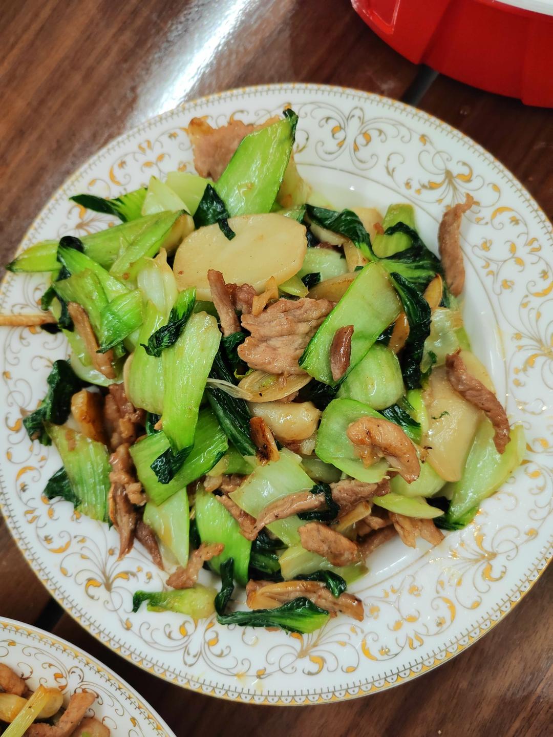 年糕的N种吃法——肉片年糕炒青菜