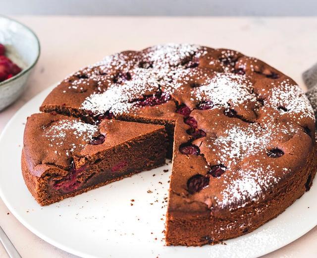 德国婆婆秘方•简单而细腻的巧克力樱桃蛋糕的做法