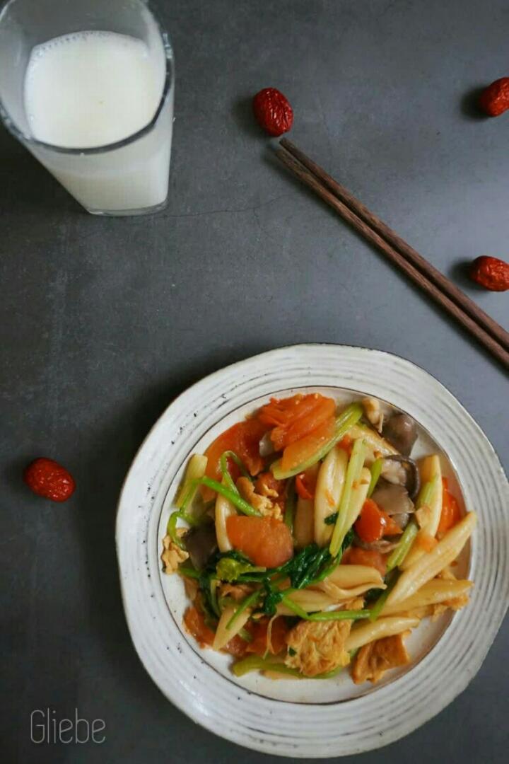 西红柿鸡蛋疙瘩汤