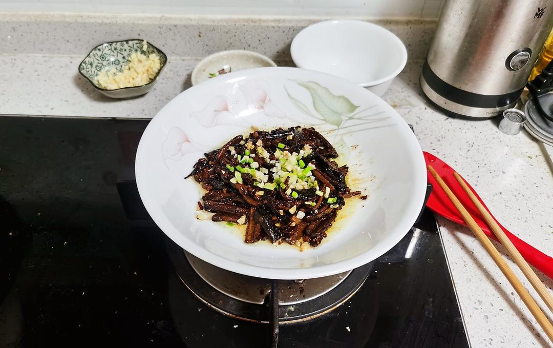 厨师长教你：“响油鳝丝”的家常做法，味道非常赞