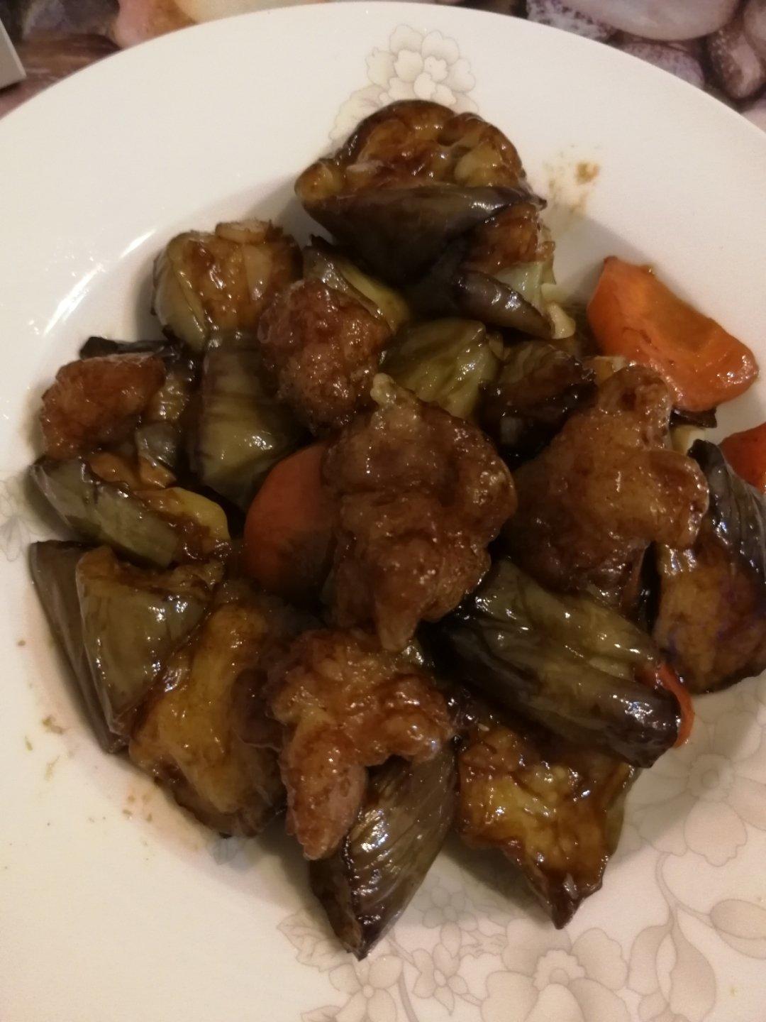 肉段烧茄子！东北菜的精髓：黢黑、稀neng、胶黏、齁咸、好吃