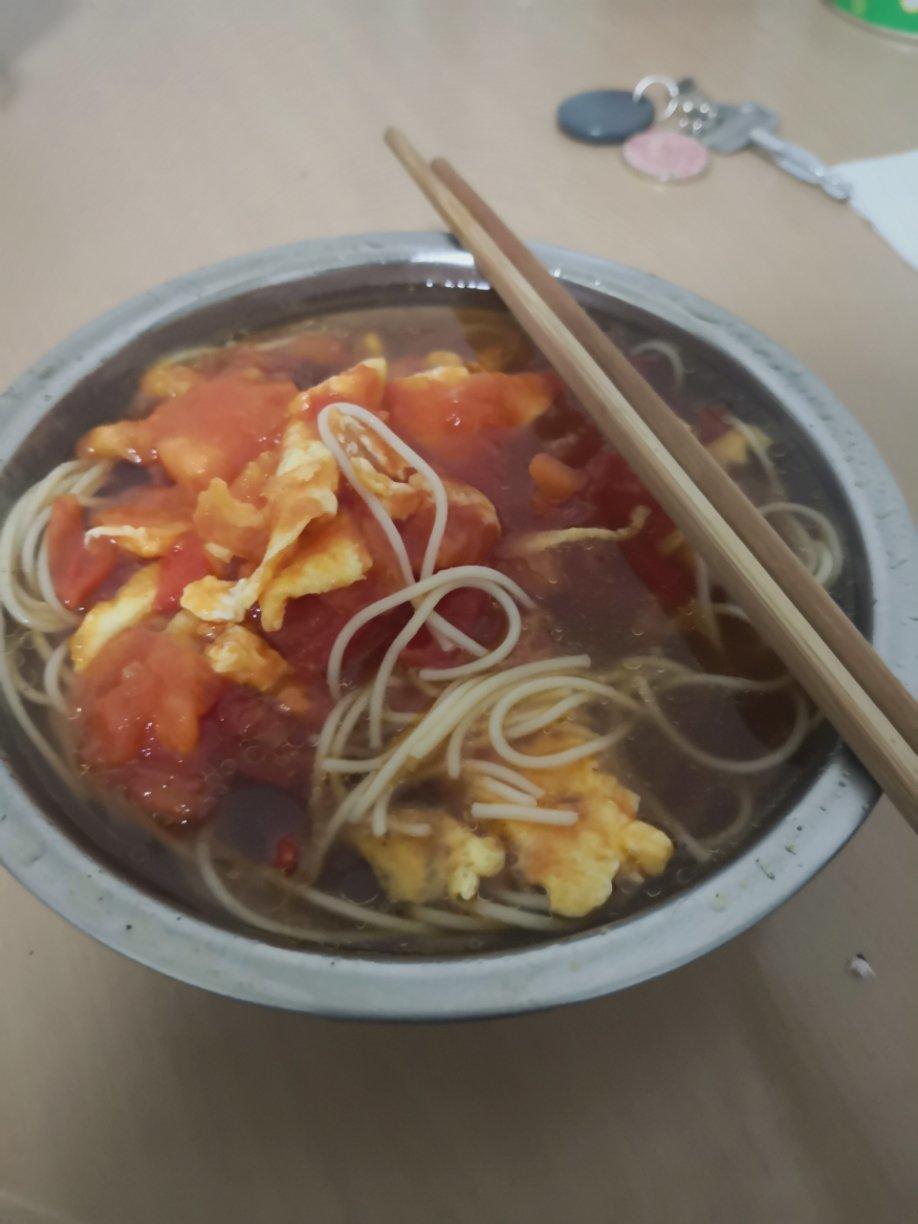恨不得抱着锅舔的番茄鸡蛋面