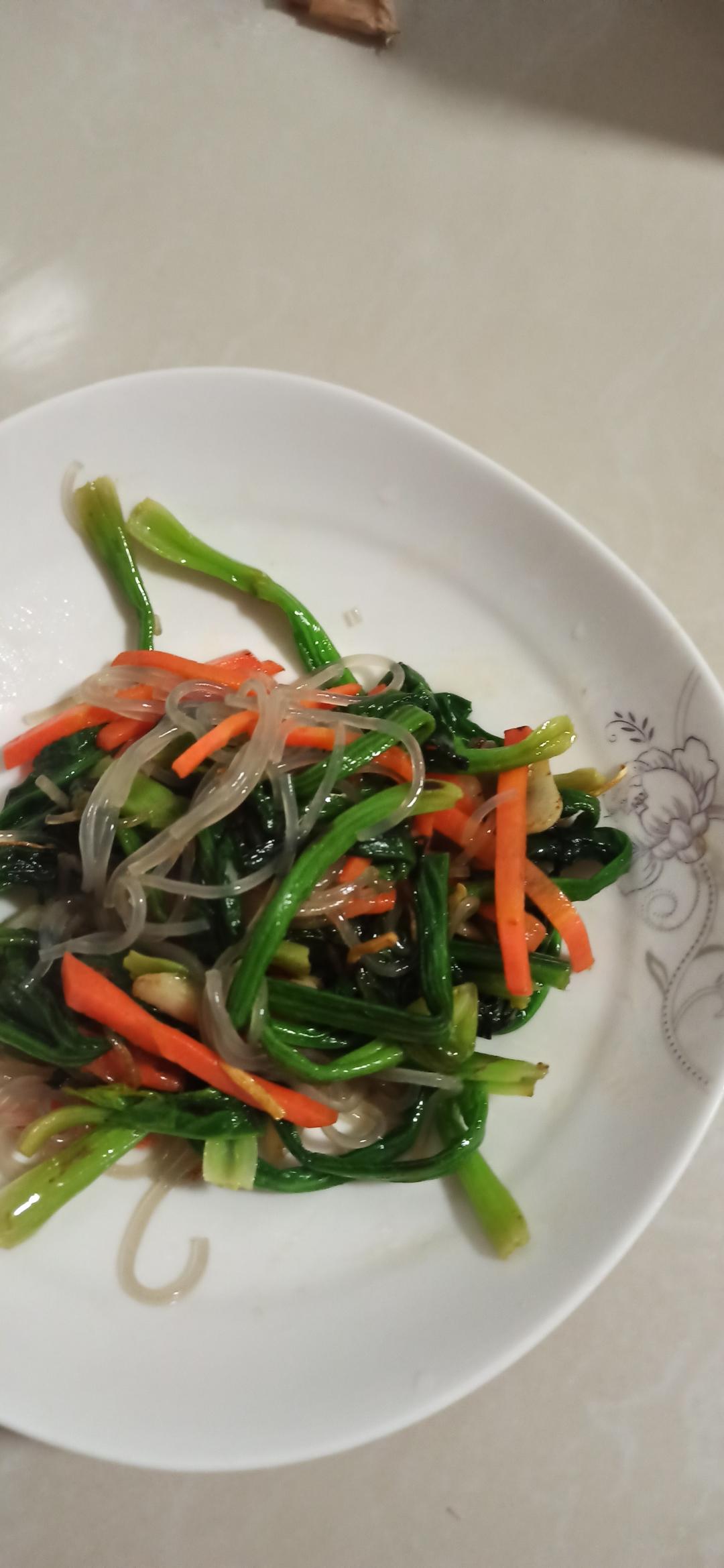 凉拌菠菜粉丝
