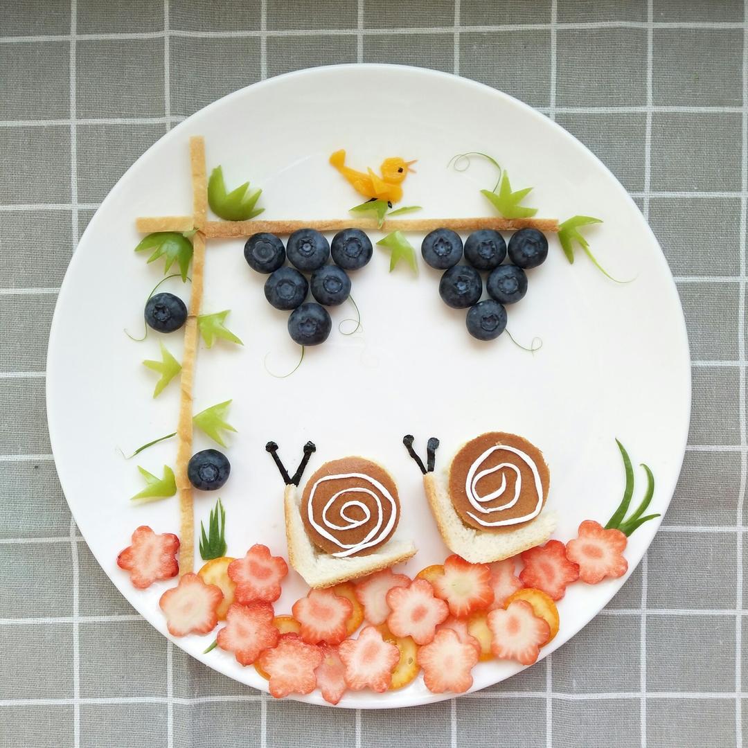 创意趣味儿童餐—蜗牛与黄鹂鸟（红豆小餐包版）