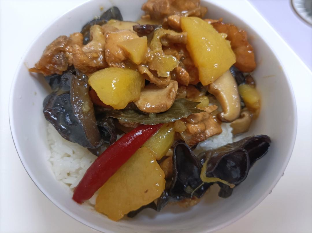 吃不够的黄焖鸡米饭你一定要试试