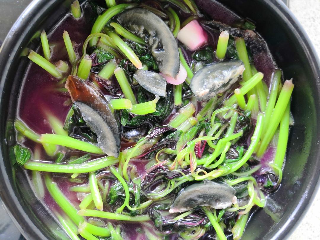 皮蛋苋菜煲～汤也很美味的做法