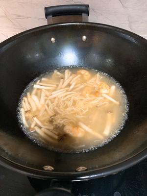 三鲜菌菇汤🍄🦐🥚的做法 步骤4