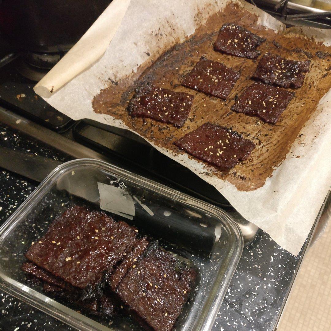 蜜汁黑椒牛肉干