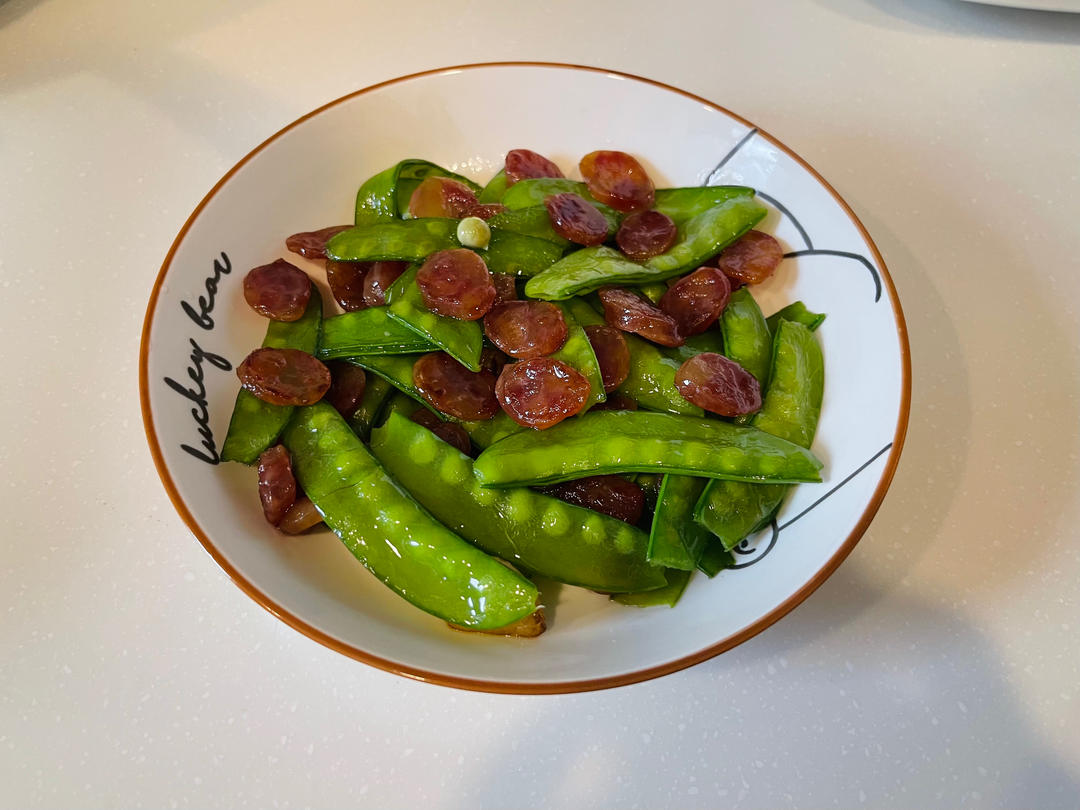 无比简单的荷兰豆炒腊肠，营养又好吃～！