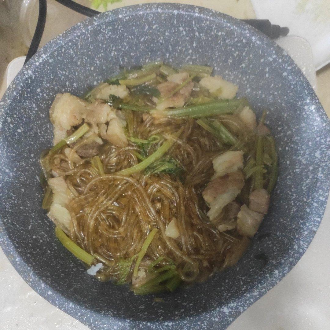 芹菜炒粉条(故乡的味道)
