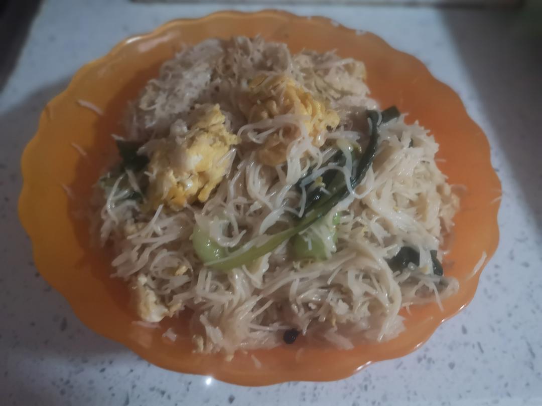 大牌档炒米粉